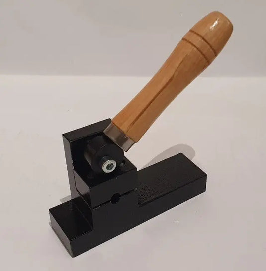 Crimpatore per cartucce Cal .22 LR ZEM