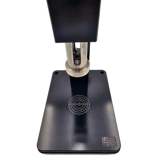 Wilson Reloading Arbor Press – Dettaglio piastra di base in alluminio con bersaglio di allineamento | ZEM